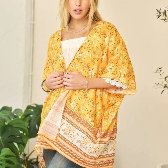 Davi & Dani Floral Printed Short Sleeve Loose Fit Kimono Cover Up - Picture 4 of 10